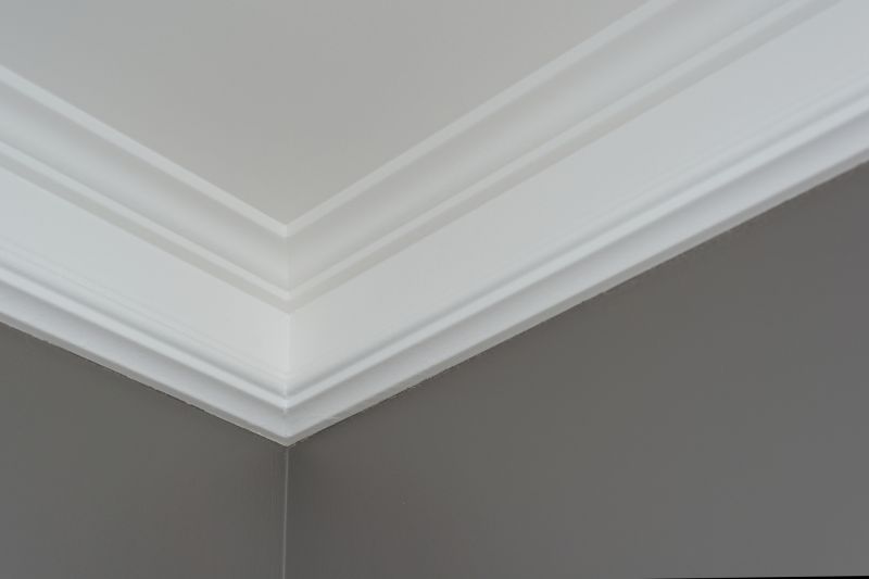 House Molding Installation in Kansas City, KS